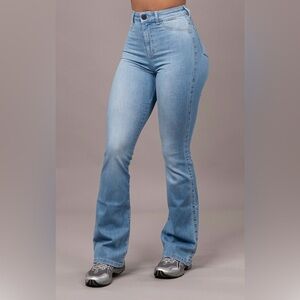 New FITJEANS Women's Artic Light Blue Flare Jeans Tall Inseam